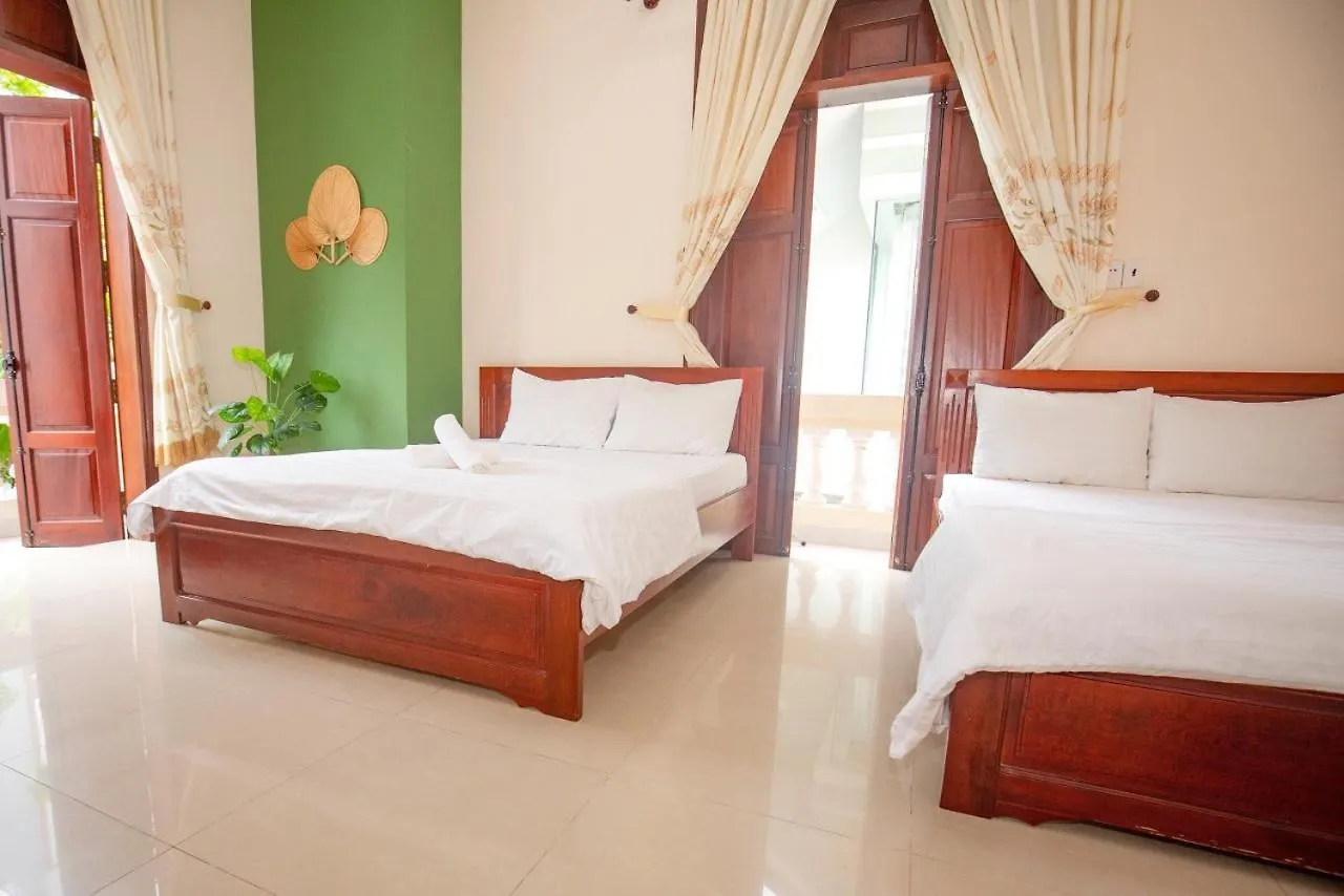 Lux Castle Villa Vung Tau 0*,